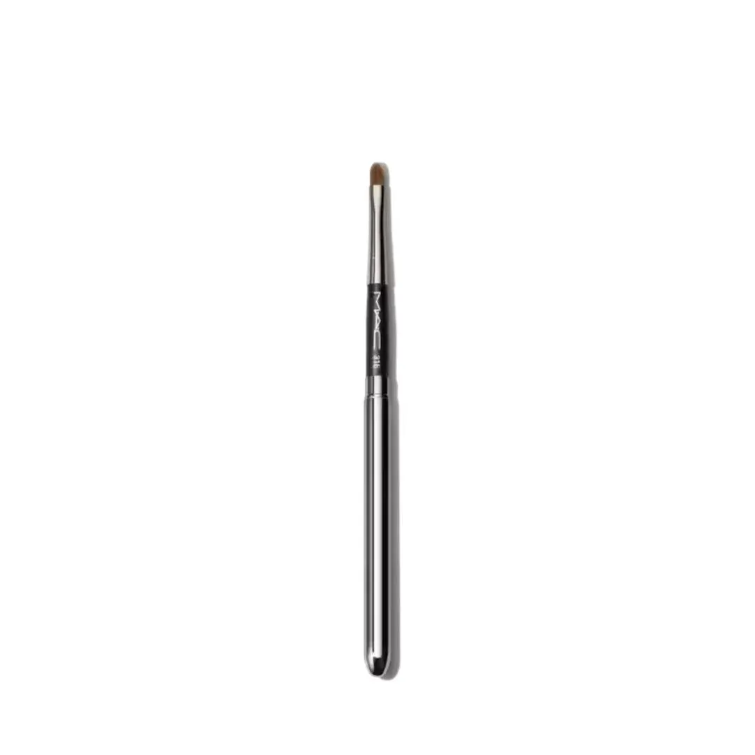M.A.C -316 COVERED LIP BRUSH