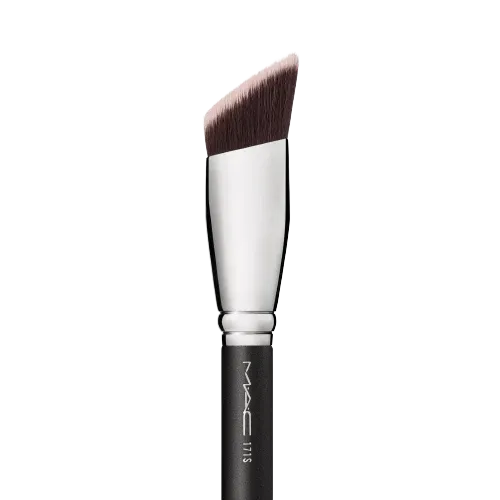 M·A·C - 171S SMOOTH-EDGE ALL OVER FACE BRUSH - Angled foundation brush