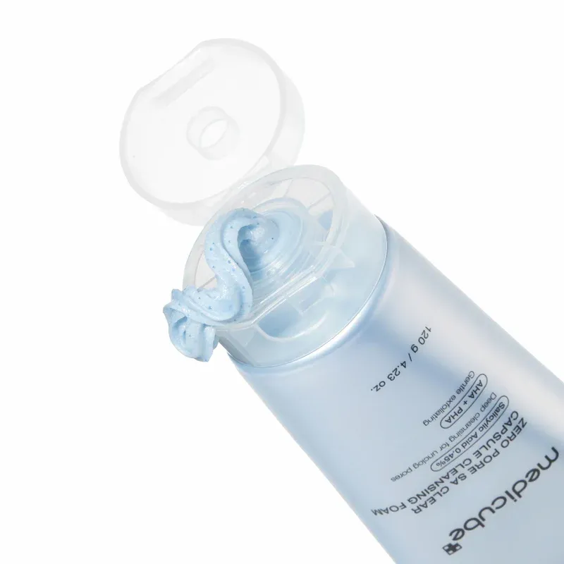 MEDICUBE - Zero Pore Capsule Cleansing Foam