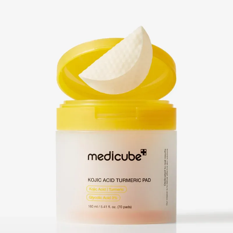 MEDICUBE - Kojic Acid Turmeric Toner Pad