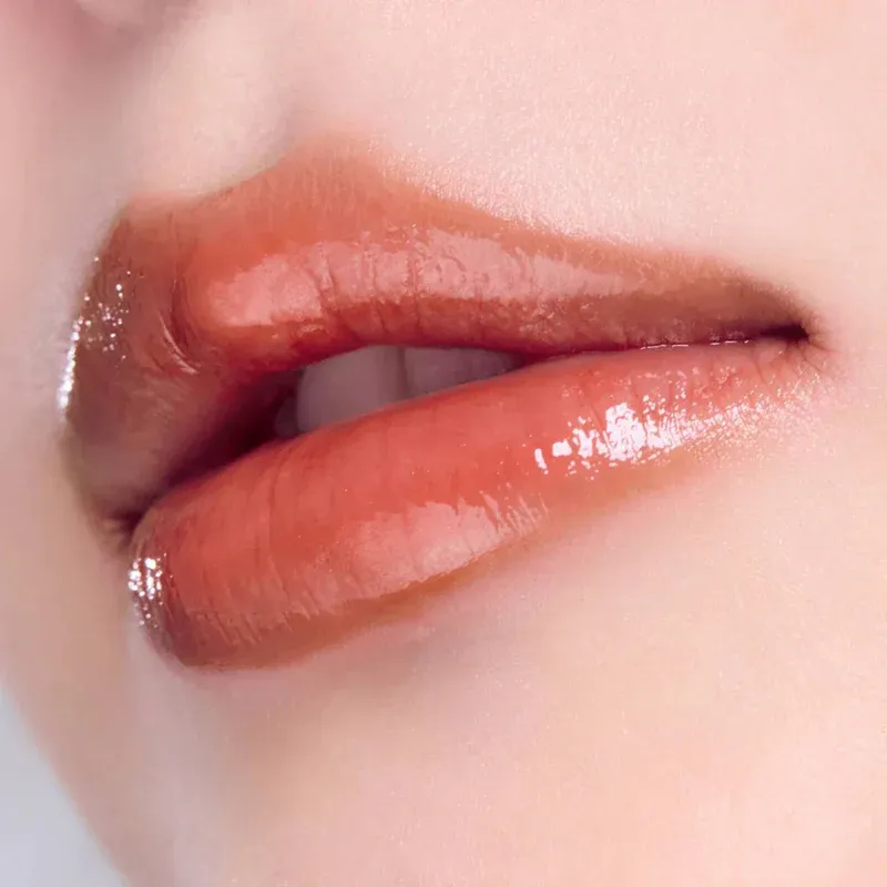 MARY &amp; MAY - Blooming Glow Lip | 06 - Coconut Daisy