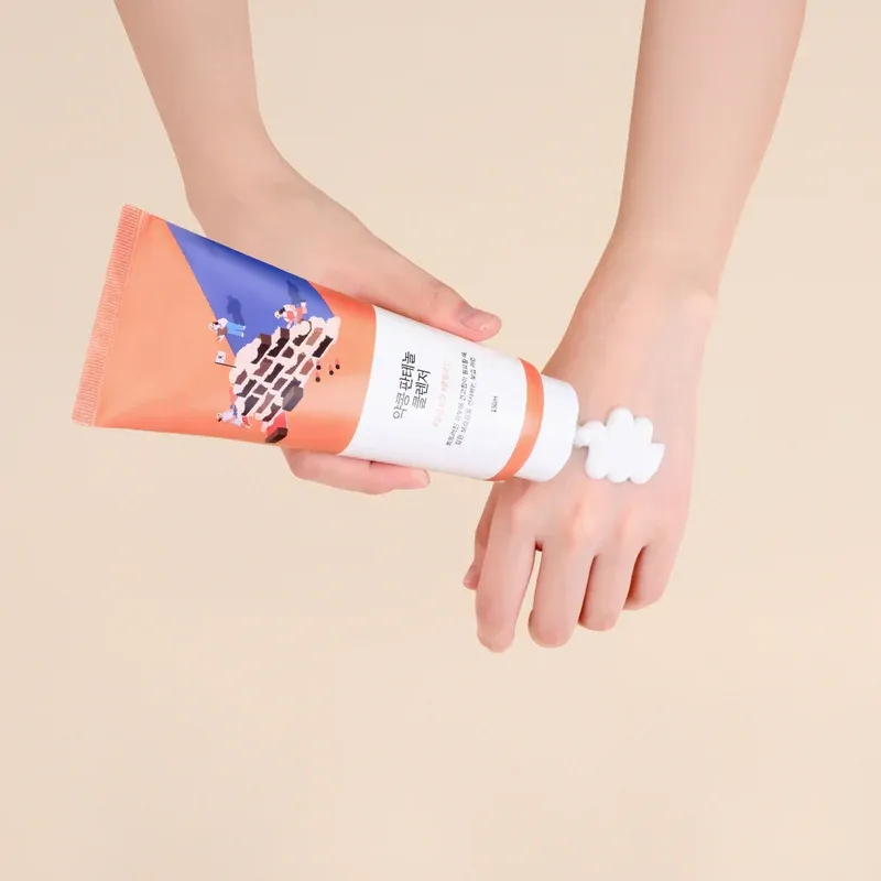 ROUND LAB - Soybean Panthenol Cleanser