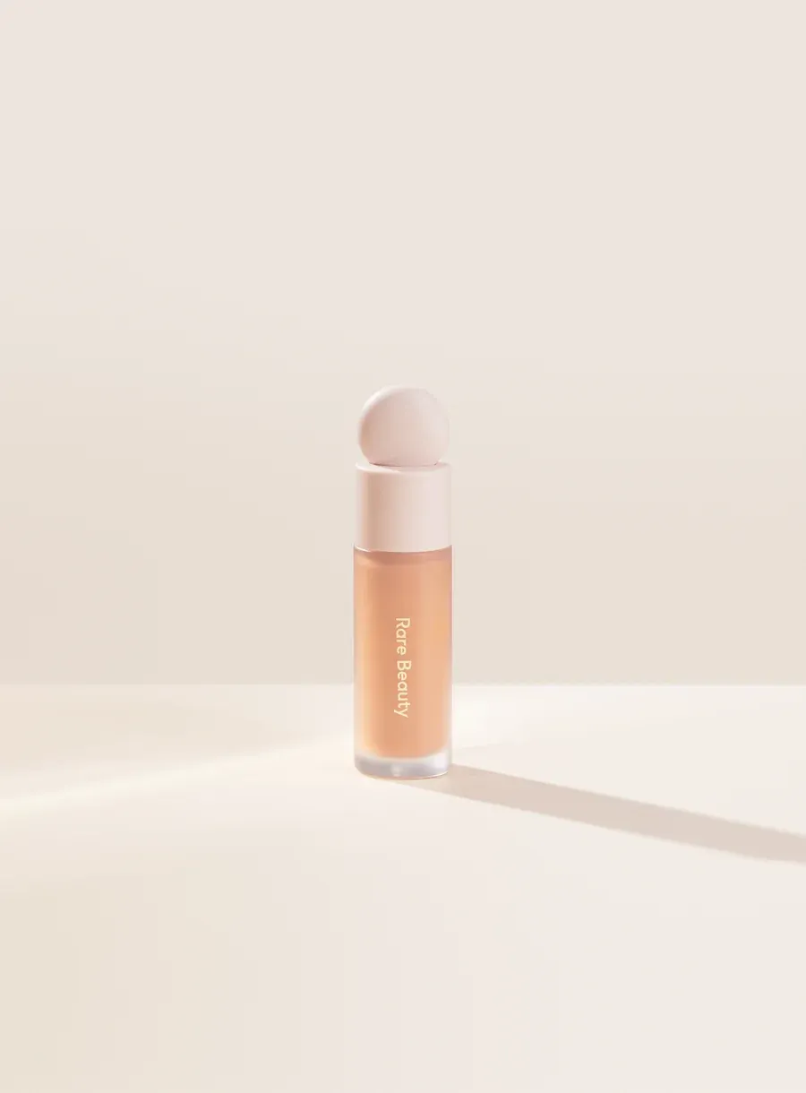 Rare Beauty - Liquid Touch Brightening Concealer | 220C