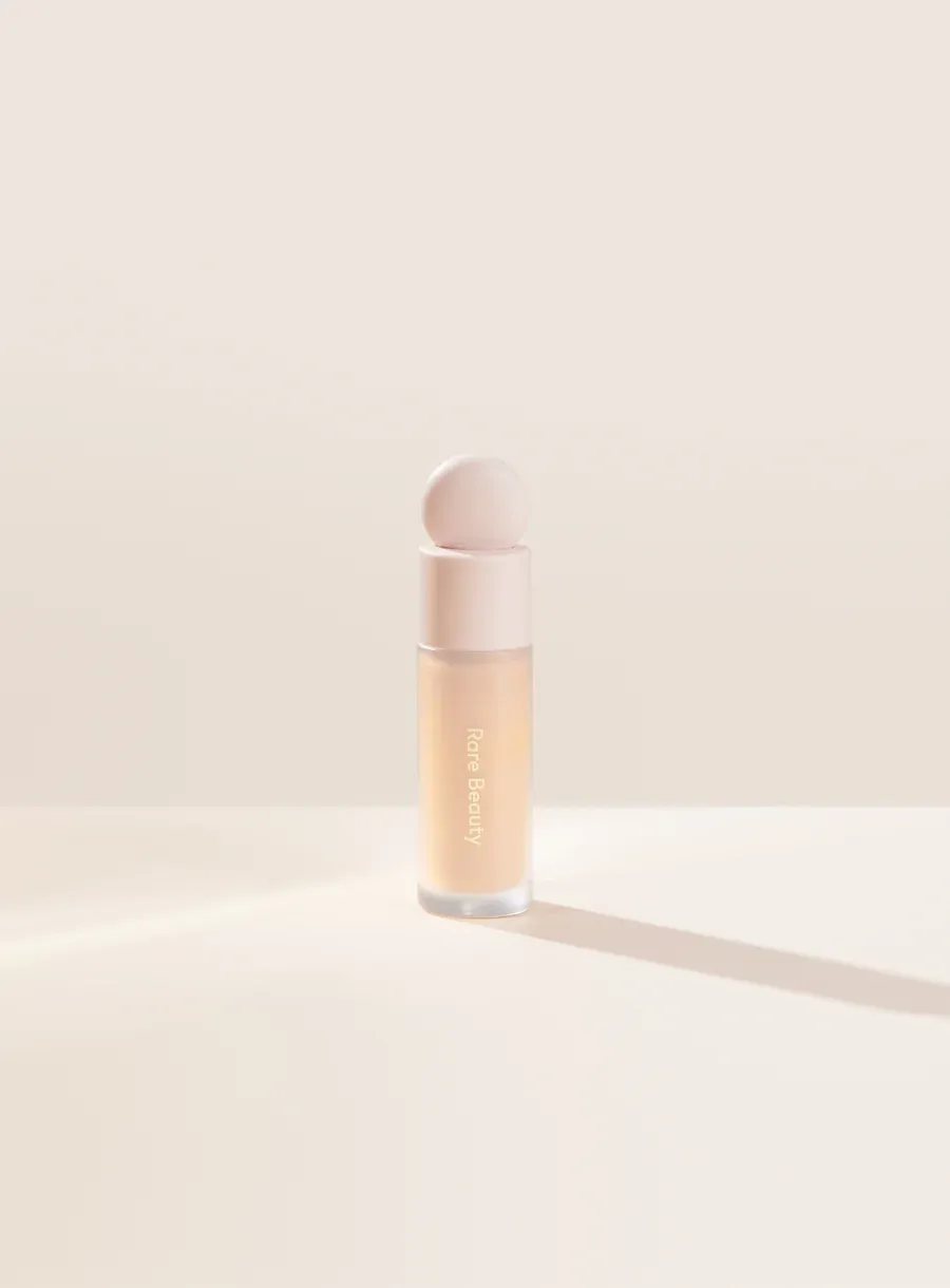 Rare Beauty - Liquid Touch Brightening Concealer | 120C
