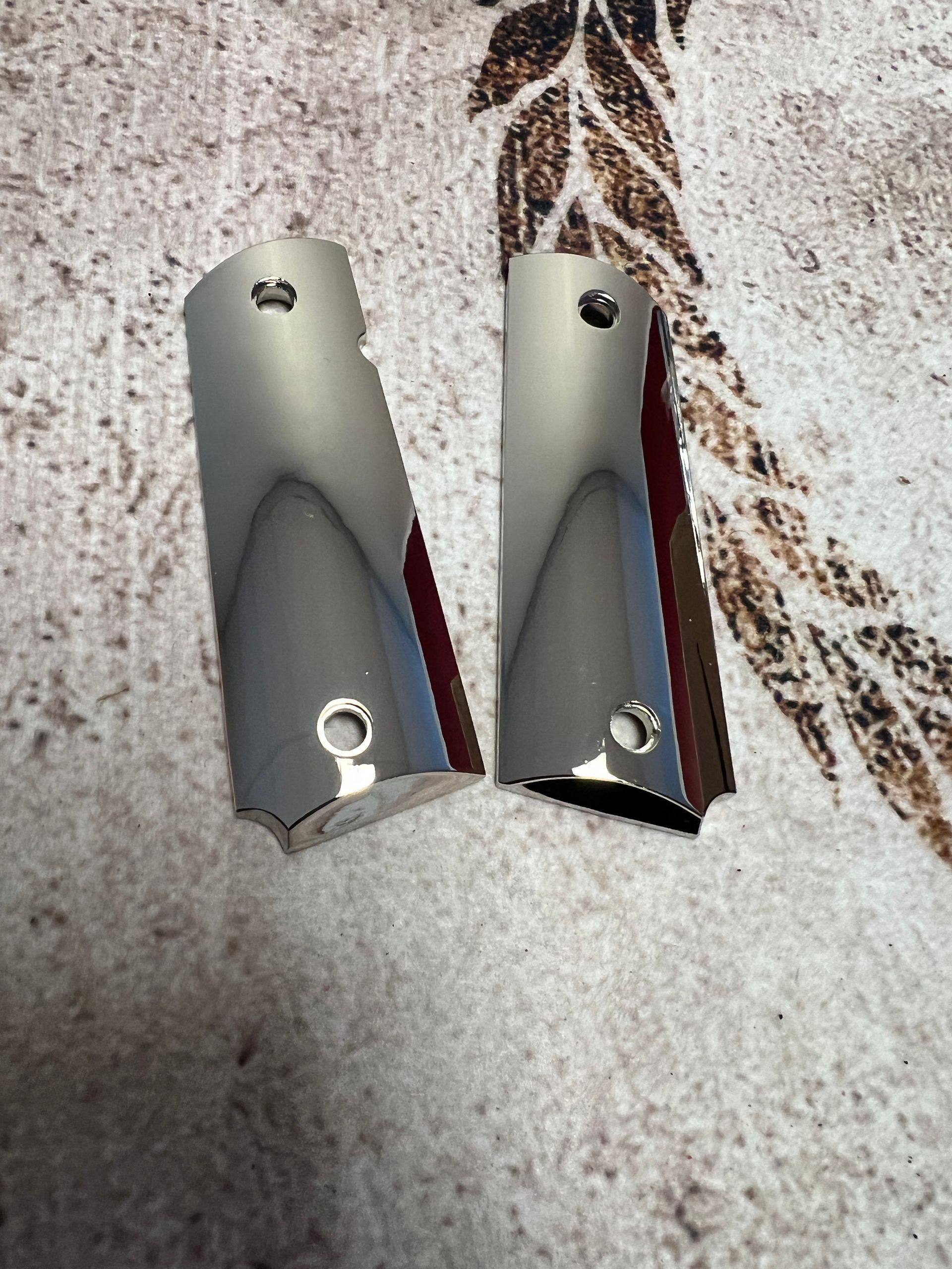 1911 GRIPS (FULL SIZE) (High Polished)