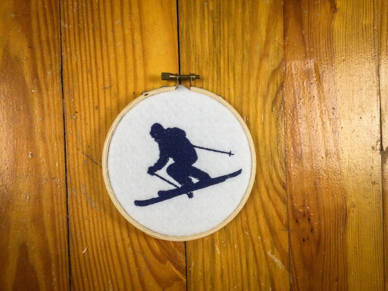Embroidered 4&quot; Hoop Wall Art