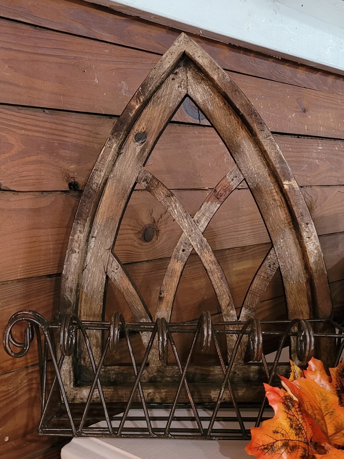 Cathedral Arch Shelve with wire hangers