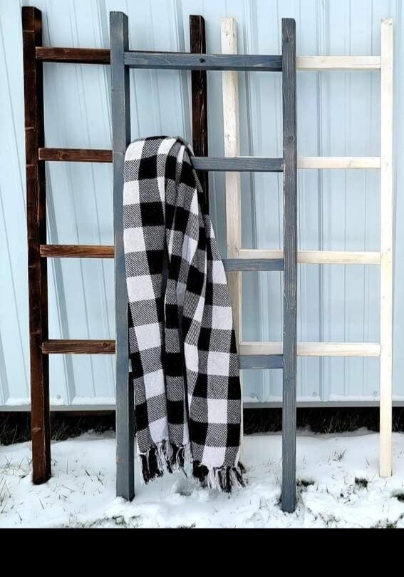 Country Chic Woodworks & Home Decor - Blanket Ladder - Weathered Grey / 5'