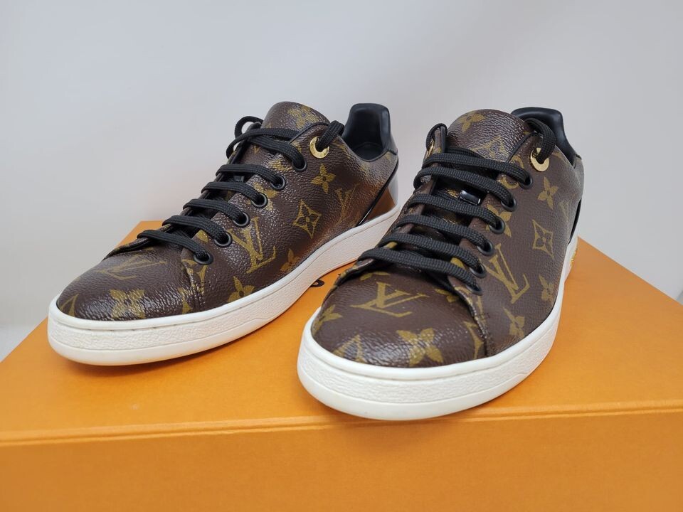 Louis Vuitton Frontrow Sneakers size 38 1/2 (8.5)