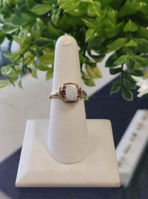 14kt Yellow Gold Opal Diamond Ring w/ Pink Stones Size 6.5