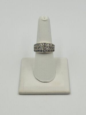 14kt White Gold 3 Row 1.45TDW Diamond Ring Size 7