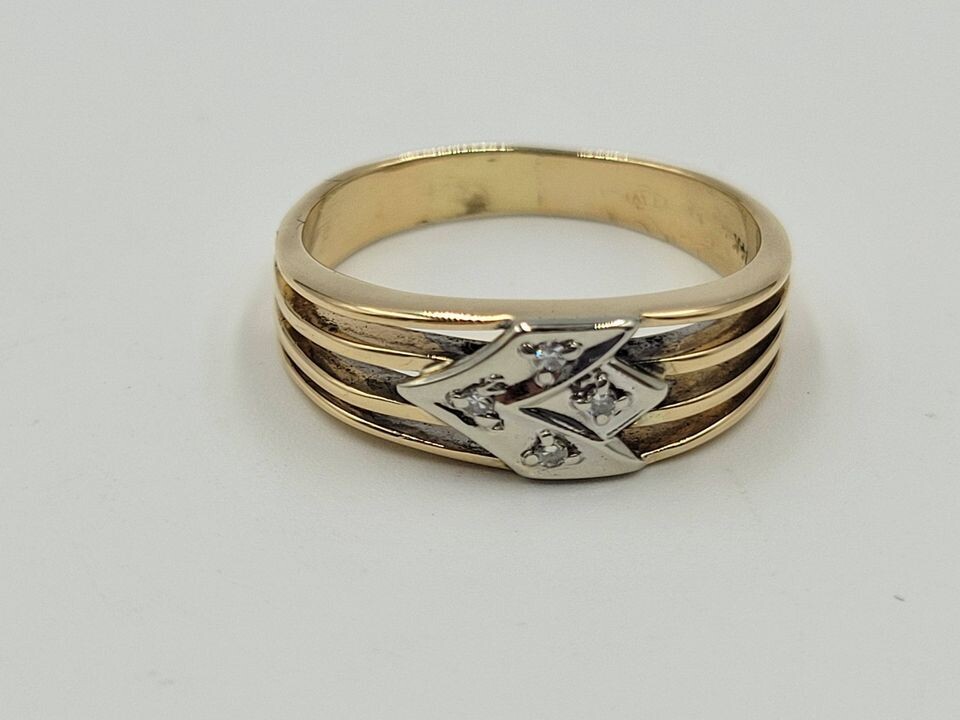 14kt White & Yellow Gold Men's Wedding Ring w/4 Diamonds Size 9