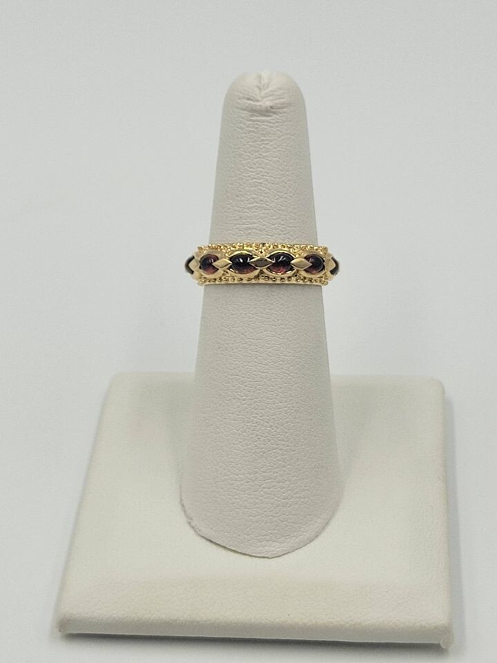 14kt Yellow Gold Eternity Band w/ Amber Colored Stones Size 5 3/4