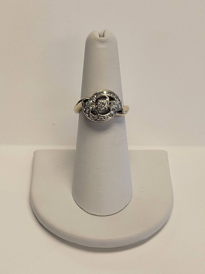 14kt White Gold Unique Style Past, Present, Future Diamond Ring Size 6 3/4