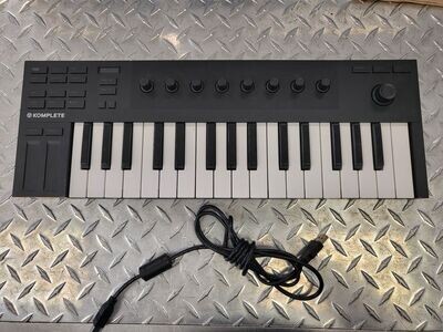 NI Komplete Keyboard M32