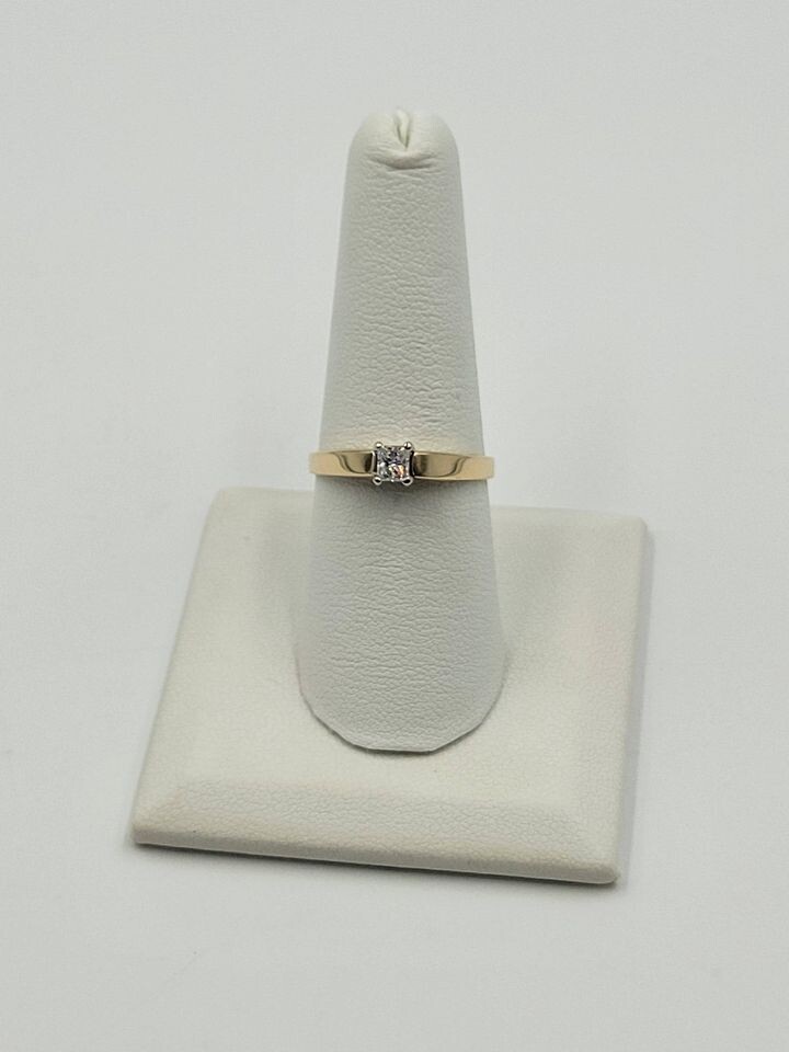 14kt Yellow Gold 24pt Princess Cut Diamond Engagement Ring Size 7 3/4