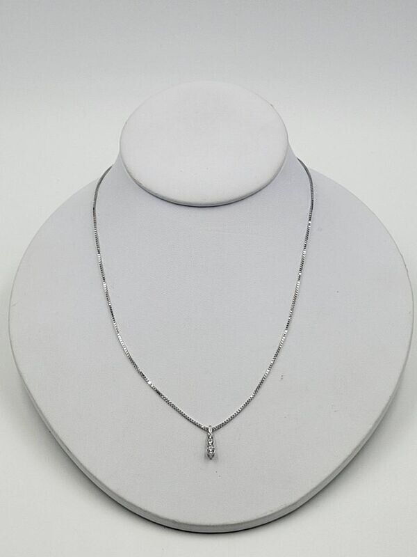 14kt White Gold 18" Box Link Necklace w/ 3 Diamond Pendant
