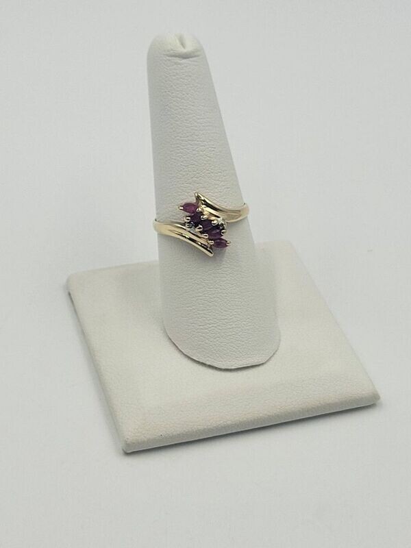 14kt Yellow Gold Marquise Red Stone Waterfall Ring w/ 2 Small Diamonds Size 8