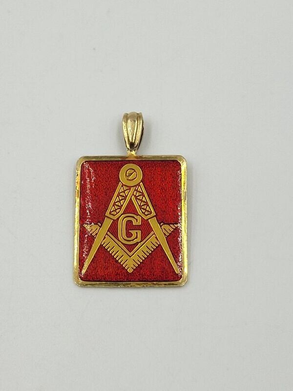 10kt Yellow Gold Red Masonic Pendant