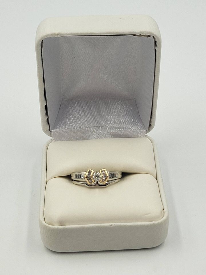 14kt Yellow & White Gold Round & Baguette Diamond Wedding Ring Set Size 7