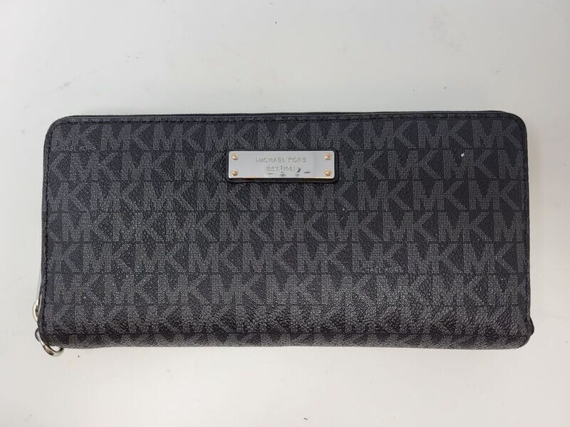 Michael Kors Continental Jet Set Signature Black Wallet