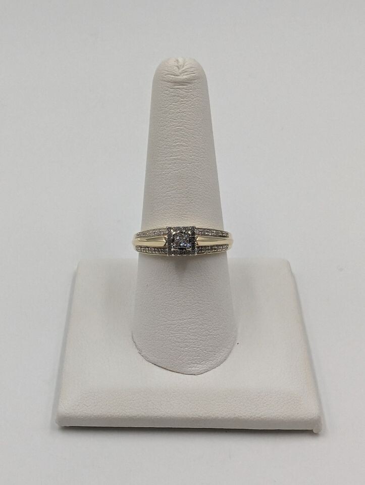 10kt Yellow Gold Squared Diamond Cluster Ring Size 8 1/2 10kt Yellow Gold Squared Diamond Cluster Ring Size 8 1/2