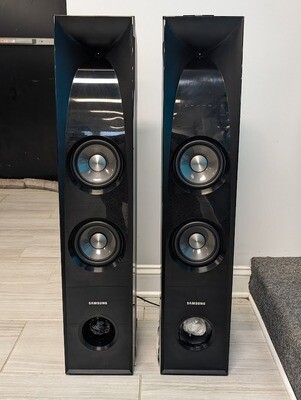 Pair of Samsung Speakers TW-J5500