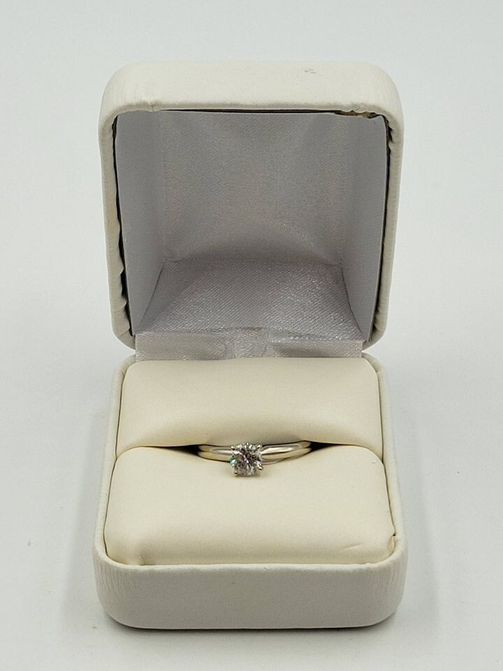 14kt White Gold 54pt Diamond Engagement Ring Size 6 1/2