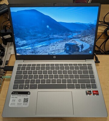 HP Laptop 14-EM0033NR