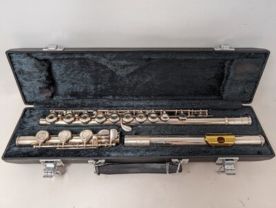 Yamaha Flute 381