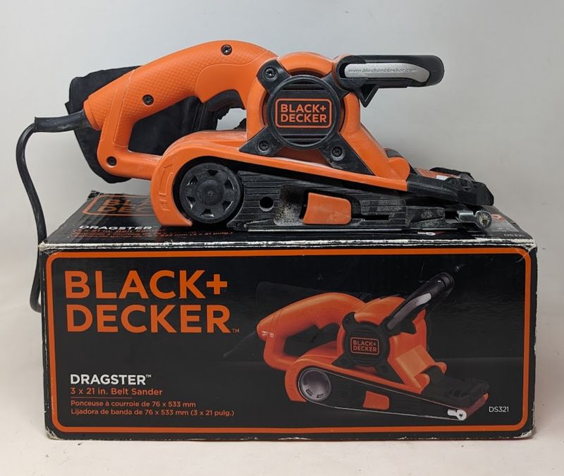 Black & Decker Belt Sander DS321