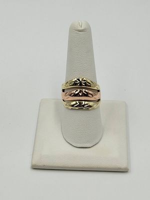 10kt Trigold 3 Line Ladies Ring Size 9