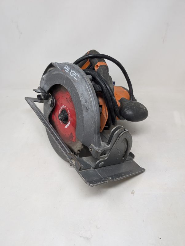 Rigid Tools Circular Saw R3205
