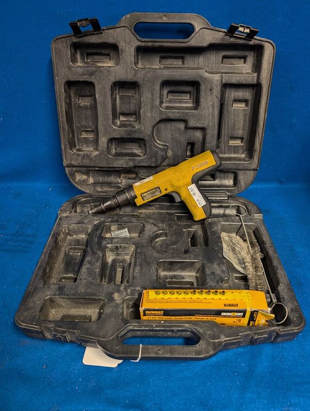 Dewalt Semi-Automatic Powder Actuated Fastening Tool P3500