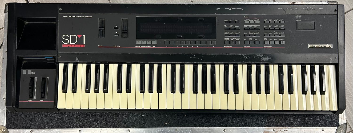ENSONIQ SDP-1 Keyboard w/ Hard Case