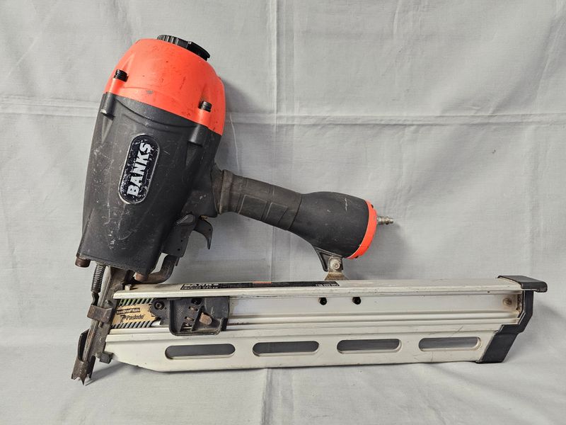Banks 21" Round Head Framing Nailer