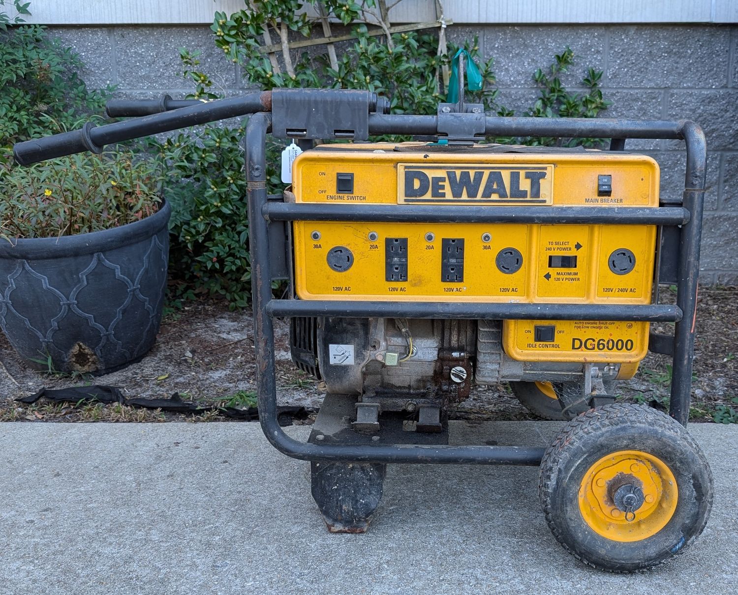 DeWALT DG6000 Generators