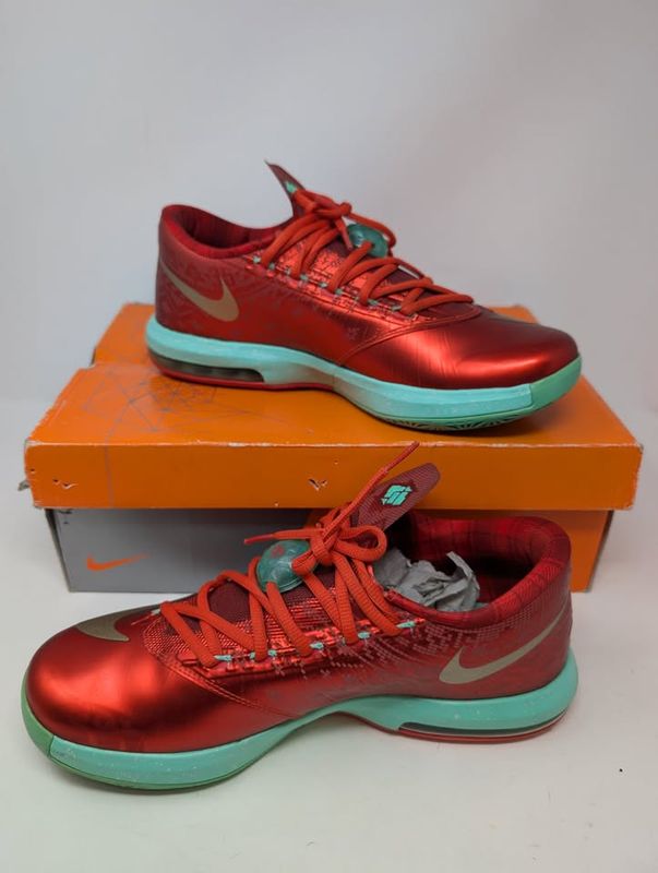 Nike KD 6 Christmas 2013 Sneakers Size 10