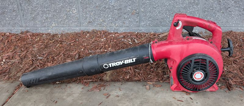 Troy Bilt TB430 Leaf Blower