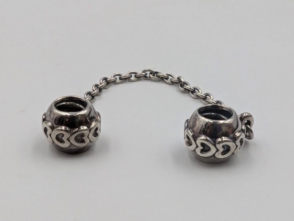 Pandora Band of Hearts Safety Chain Pandora Band of Hearts Safety Chain