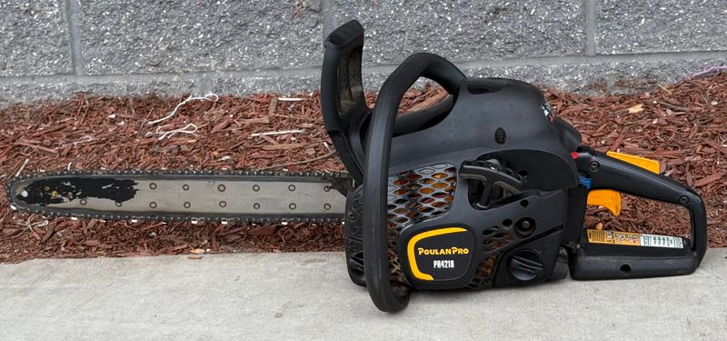 PoulanPro PR4218 Chainsaw