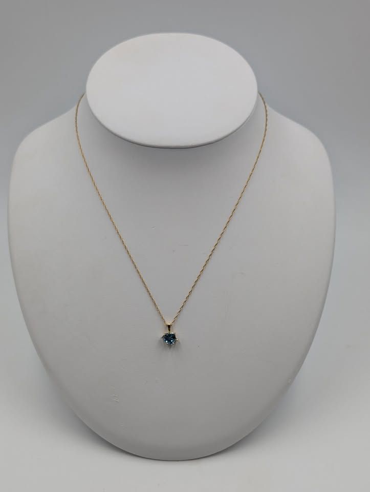 14kt Yellow Gold 18" Necklace w Blue Topaz Heart & Small Diamonds