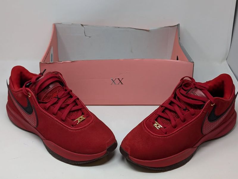 Nike Lebron 20 Liverpool Sneakers Size 12