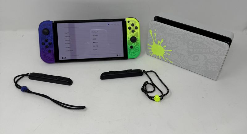 Nintendo Switch Console - OLED - HEG-001