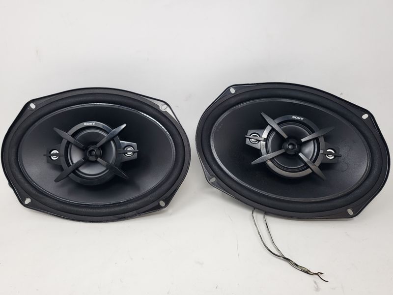 Sony XS-R6946 6"x9" 4 Way Car Speakers