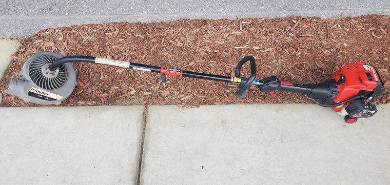 Craftsman WC210 25cc Curved Shaft Lawn Trimmer CMXGTAMD25CC