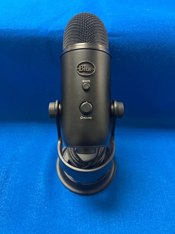 Blue Yeti USB Microphone A00132