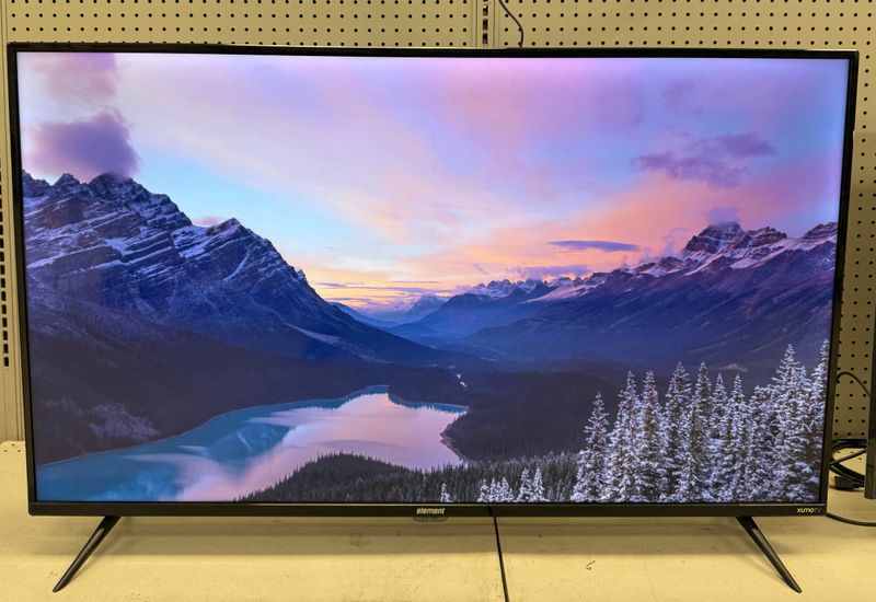 Element 50" Smart Flat Panel TV E500AC55C