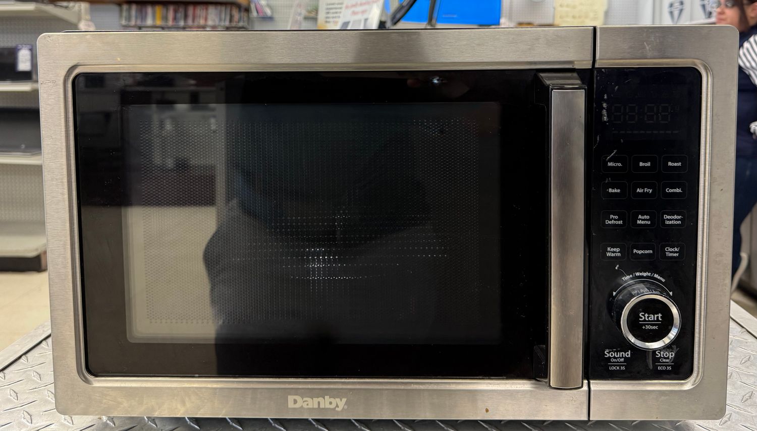 Danby 5 in 1 Multifunctional Microwave Oven with Air Fry DDMW1061BSS-6