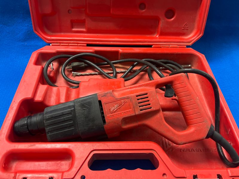 Milwaukee Tools Corded Rotary Hammer 5368-21